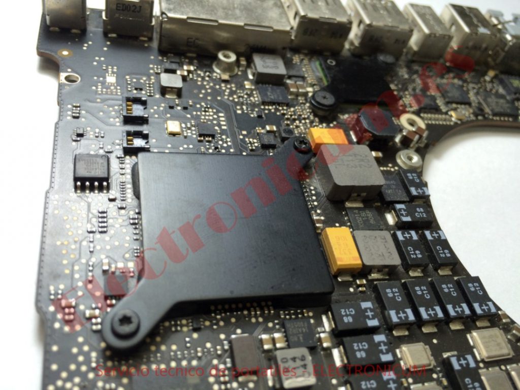 reparar macbook daños liquidos te